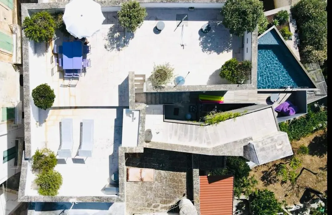 Bartago Luxury House-1