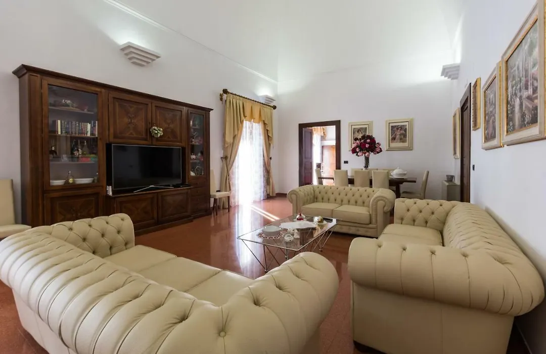 Palazzotto-1