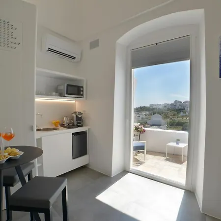 Sunshine Luxury Rooms-2